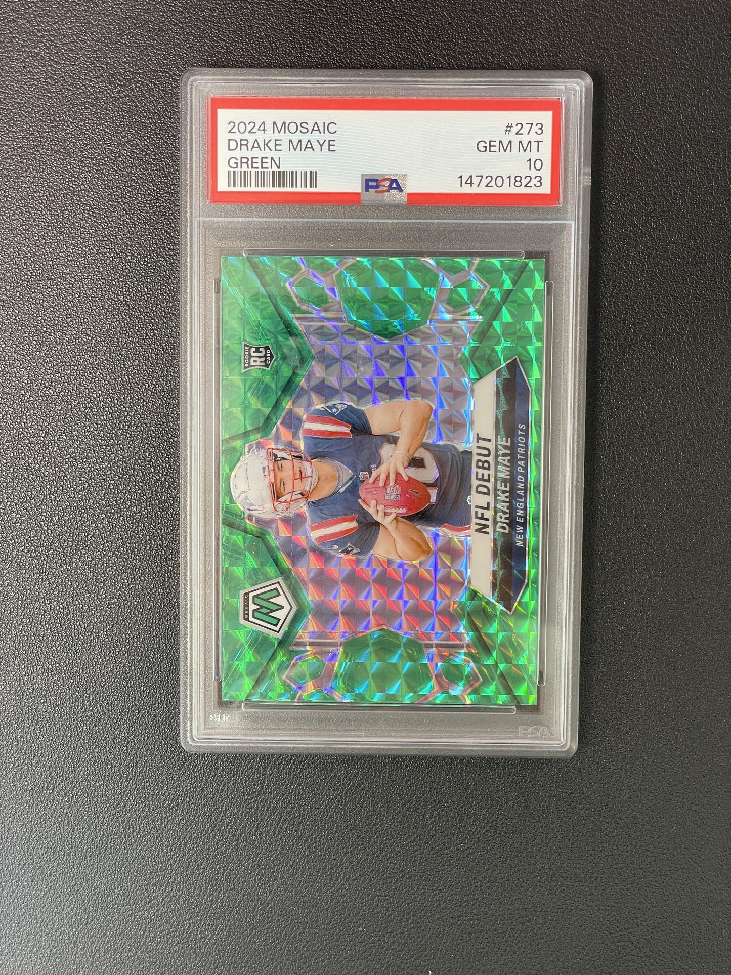 2024 Panini Mosaic #273 Drake Maye Mosaic Green PSA 10